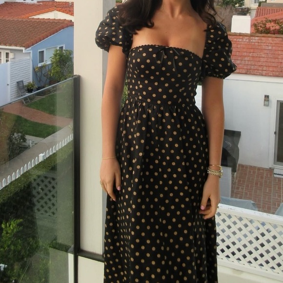 Reformation Dresses & Skirts - Reformation Marella 100% Linen Puff Sleeve Polka Dot Midi Dress in US 8